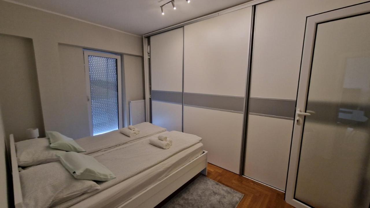 Lux Apartman Ava Kikinda Exterior foto