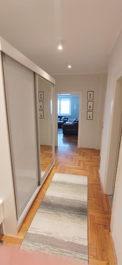 Lux Apartman Ava Kikinda Exterior foto